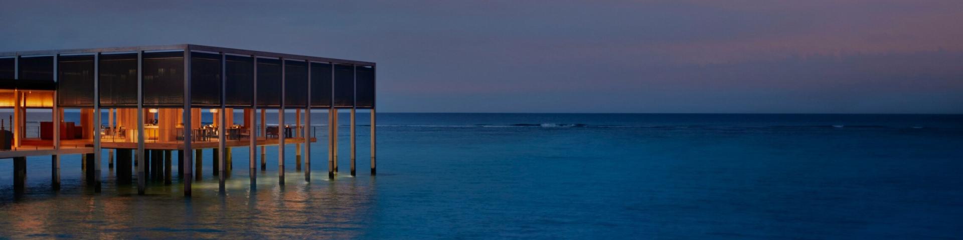 The Ritz-Carlton Maldives, Fari Islands – luksusowy resort na Fari Islands